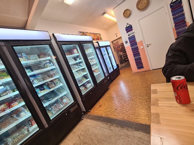 Suay Spicy Restaurang Phone number