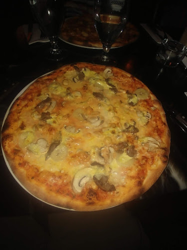 Kirris Restaurang & Pizzeria - Ängelholm