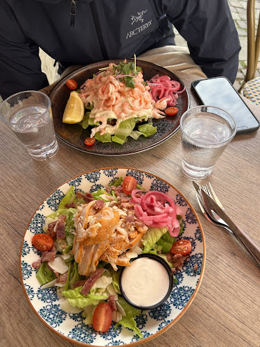 Cafe Hebbe Lelle Phone number