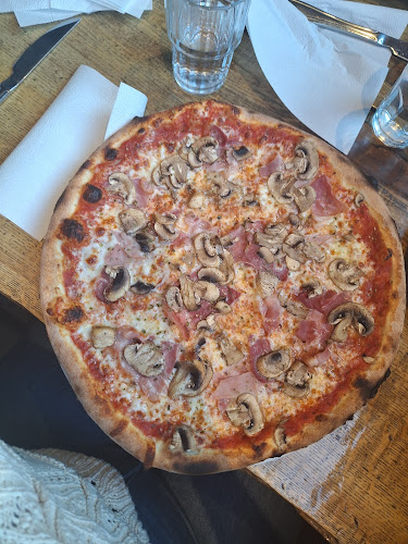 Opinii despre Misto of Italy în Västerås - Gastronomi och hotellverksamhet