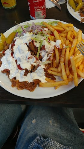 Comments and reviews of DG's Fastfood