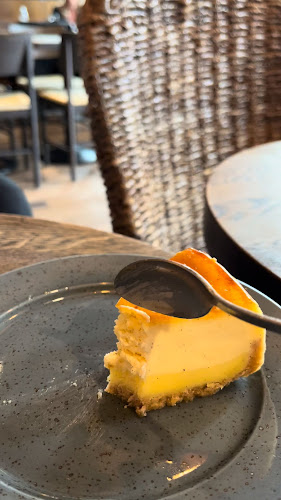 Opinii despre Mocca deli Västerås în Västerås - Gastronomi och hotellverksamhet