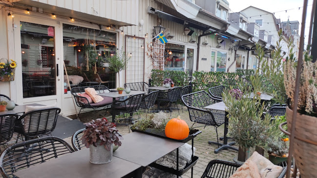 Bar Vinci Open Times