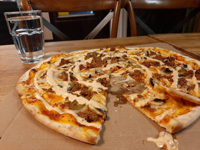 La Mama Pizzeria Open Times