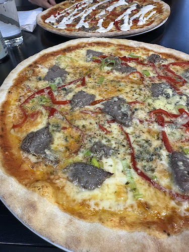 Pizzeria Empoli - Gastronomi och hotellverksamhet