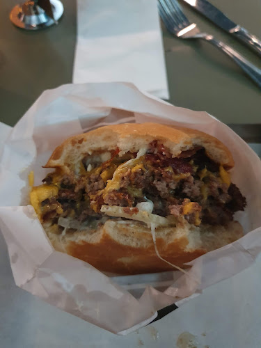 Phil's Burger Götgatan - Gastronomi och hotellverksamhet