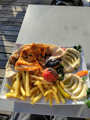 Comments and reviews of Libanon House