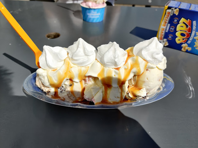 Comentarii opinii despre Triumf Glass & Godis