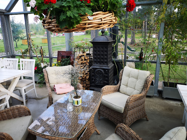 Tindered Trädgård Café