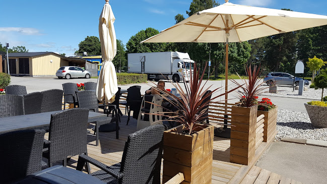 Pizzeria Milano - Gastronomi och hotellverksamhet