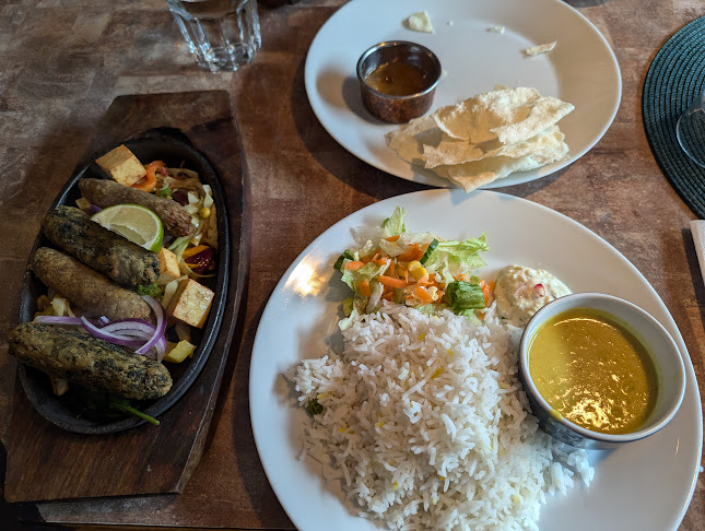 Nawabi Kitchen - Gastronomi och hotellverksamhet