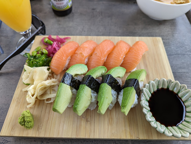 GinnDee Sushi & Wok - Gastronomi och hotellverksamhet