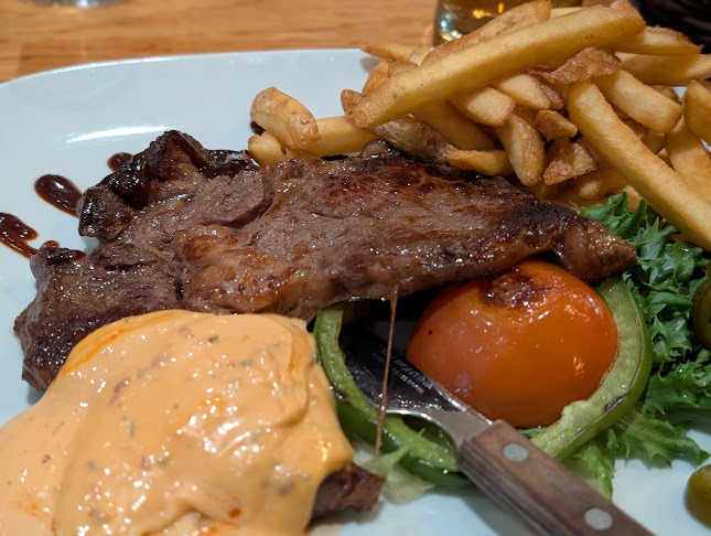 Jhonny's American & Italian Kitchen