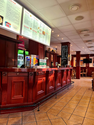 Spader Dam - Gastronomi och hotellverksamhet