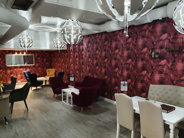 Comments and reviews of Cafe Deluxe