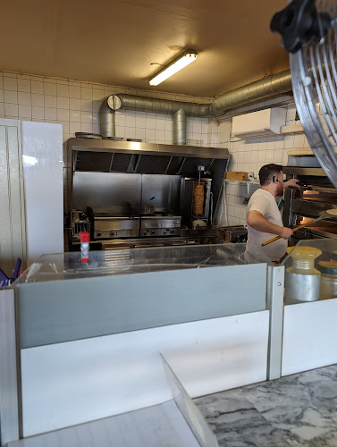 Comentarii opinii despre Helenas Pizzeria & Kebab