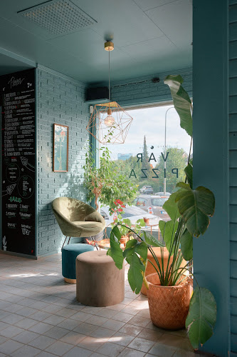 VÅR PIZZA - Gastronomi och hotellverksamhet