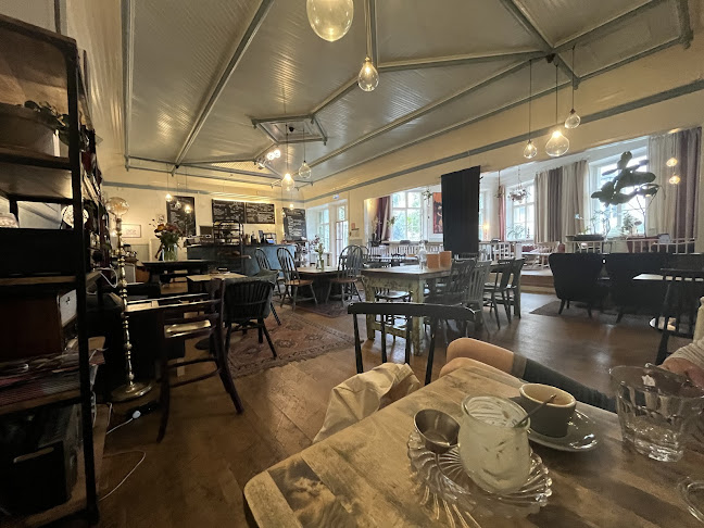 Babettes Kafferi & Bageri - Gastronomi och hotellverksamhet