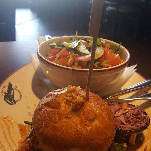 O'Learys Vällingby - Gastronomi och hotellverksamhet