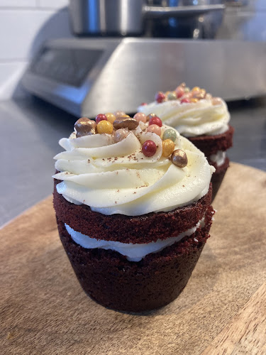 Dolce Vita Linköping Phone number