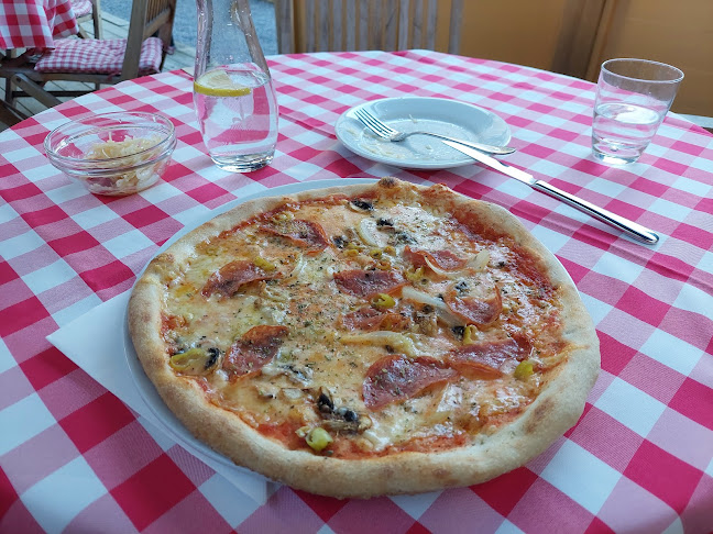 Opinii despre Mamma Mia în Örnsköldsvik - Gastronomi och hotellverksamhet