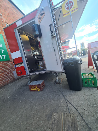 Den Danske Grillbar - Gastronomi och hotellverksamhet