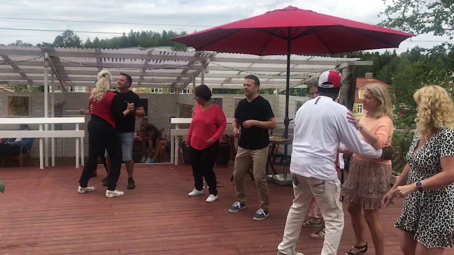 Glassbaren i Rönninge - Gastronomi och hotellverksamhet