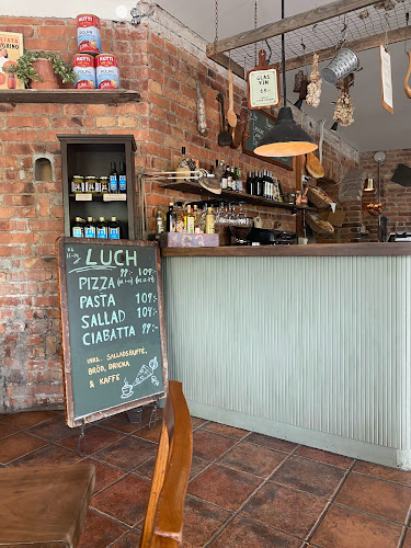 Opinii despre Pizzeria Vedugnen i Alvik în Bromma - Gastronomi och hotellverksamhet