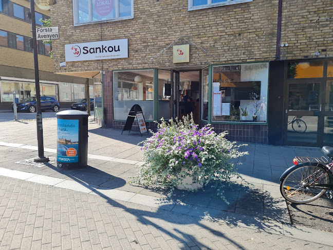 Sankou Asian Express - Gastronomi och hotellverksamhet