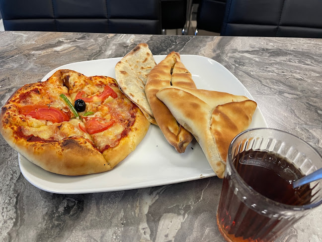 Chicken House - Gastronomi och hotellverksamhet