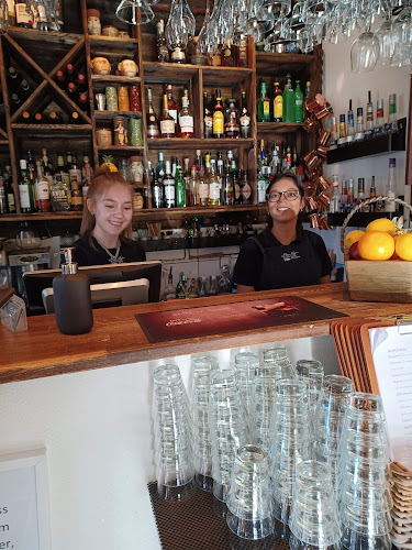 Bra Mat - Gastronomi och hotellverksamhet