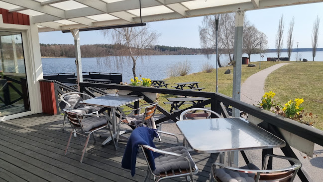 Opinii despre Café Sjöparken în Vegby - Gastronomi och hotellverksamhet