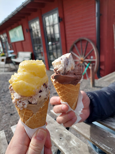 Stavsäters Egendom, Stavsäter 1, 589 64 Sturefors