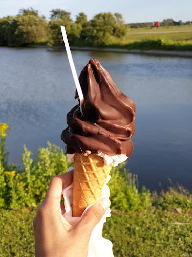 Opinii despre Lomma Hamnkiosk în Lomma - Gastronomi och hotellverksamhet