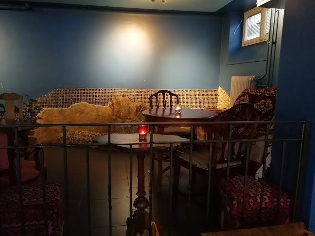 Kafé Russin - Gastronomi och hotellverksamhet