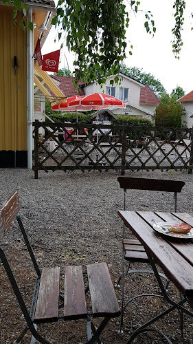 Opinii despre Idala Café & Lanthandel în Mörkö - Gastronomi och hotellverksamhet