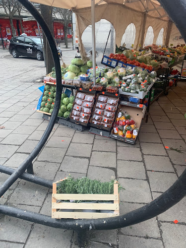 Brommaplan Salutorg - Gastronomi och hotellverksamhet