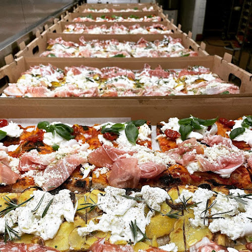 Comments and reviews of THE ITALIAN COUSINS