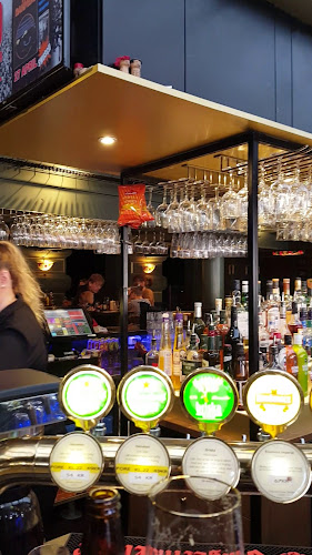 Harry B James - Stockholm