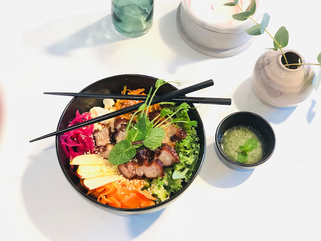 Comentarii opinii despre i Mitten Poke bowl