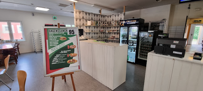 Comentarii opinii despre Garpenberg Livs & Grill & Restaurang & Pizzeria