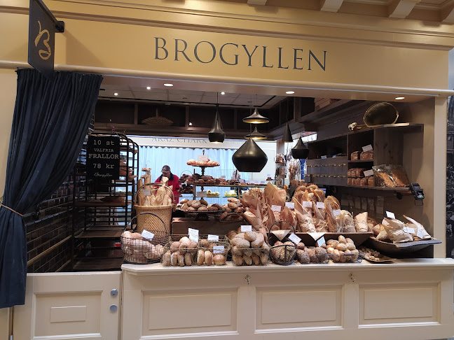 Opinii despre Brogyllen Saluhallen în Göteborg - Gastronomi och hotellverksamhet