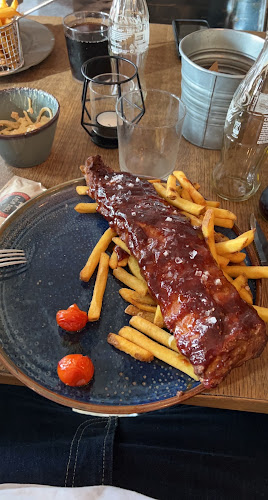 Bada Bing City - Gastronomi och hotellverksamhet