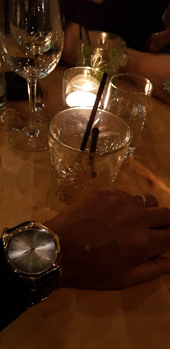 La Roche - Gastronomi och hotellverksamhet