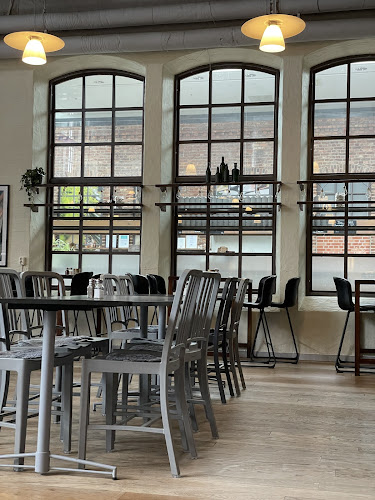 Opinii despre Nova Mat och Möten på Innovatum - Restaurang Trollhättan în Trollhättan - Gastronomi och hotellverksamhet