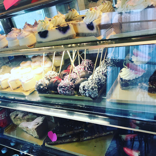 Opinii despre Sockerdrömmar în Sjöbo - Gastronomi och hotellverksamhet