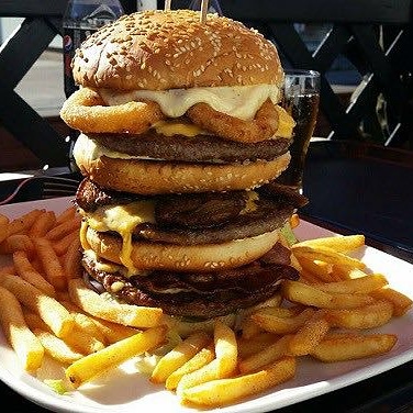 Opinii despre Bomhus Restaurang & Pizzeria în Gävle - Gastronomi och hotellverksamhet