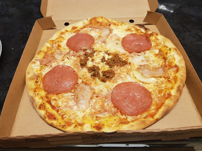 Opinii despre Nya Kreta Pizzeria în Nyköping - Gastronomi och hotellverksamhet