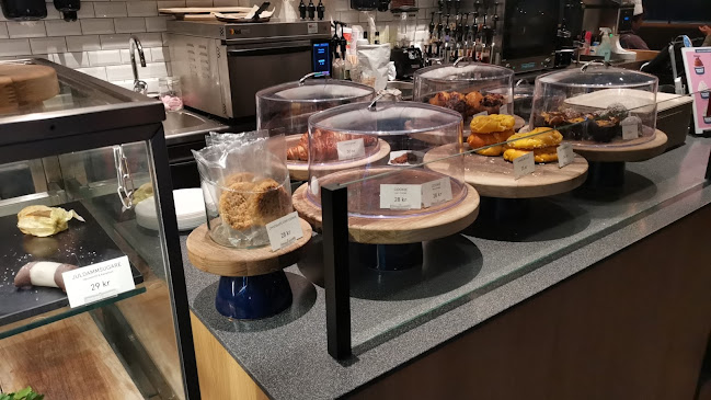Opinii despre Waynes Coffee în Mölndal - Gastronomi och hotellverksamhet