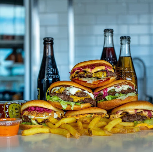 Opinii despre CGs StreetFood - Danderyd în Danderyd - Gastronomi och hotellverksamhet